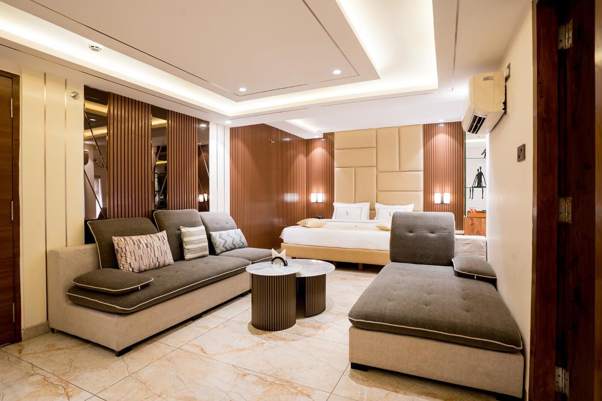 ホテル Oriva Vinflora Residency - Nr Lv Prasad Hospital, Banjara Hills ハイデラバード エクステリア 写真