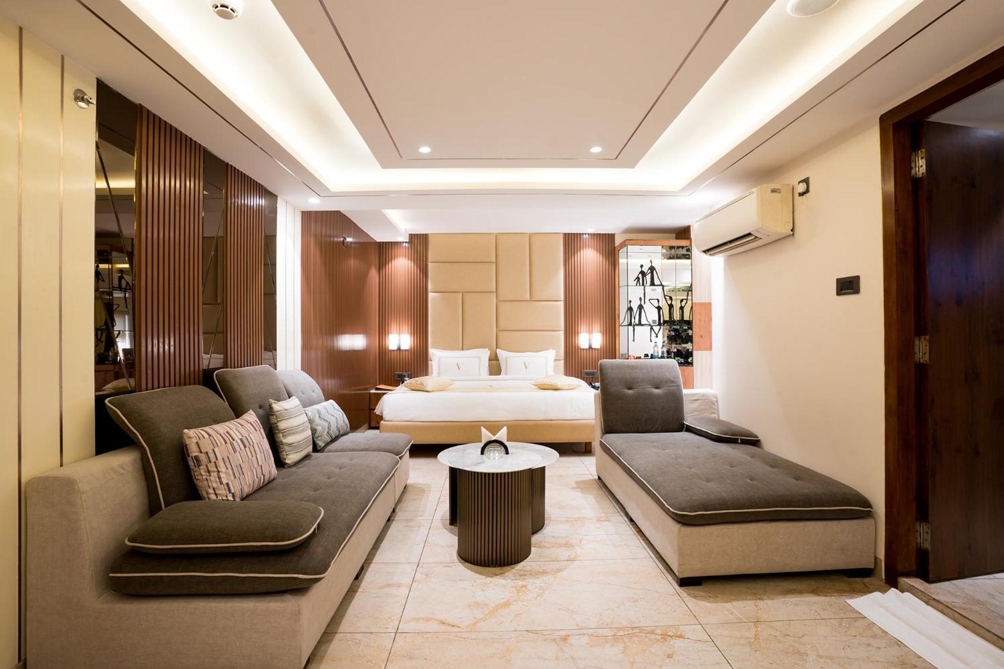 ホテル Oriva Vinflora Residency - Nr Lv Prasad Hospital, Banjara Hills ハイデラバード エクステリア 写真