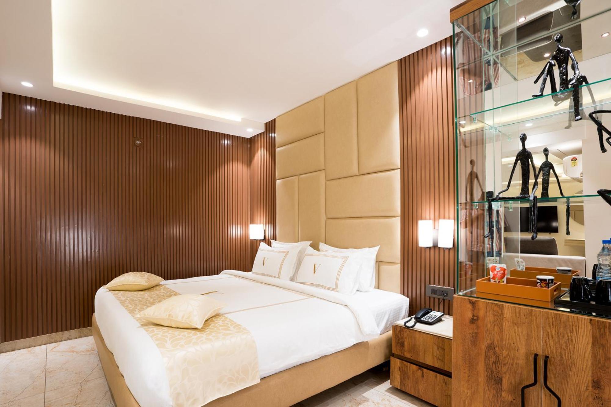 ホテル Oriva Vinflora Residency - Nr Lv Prasad Hospital, Banjara Hills ハイデラバード エクステリア 写真