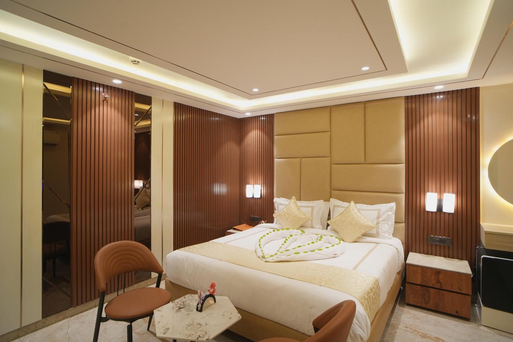 ホテル Oriva Vinflora Residency - Nr Lv Prasad Hospital, Banjara Hills ハイデラバード エクステリア 写真